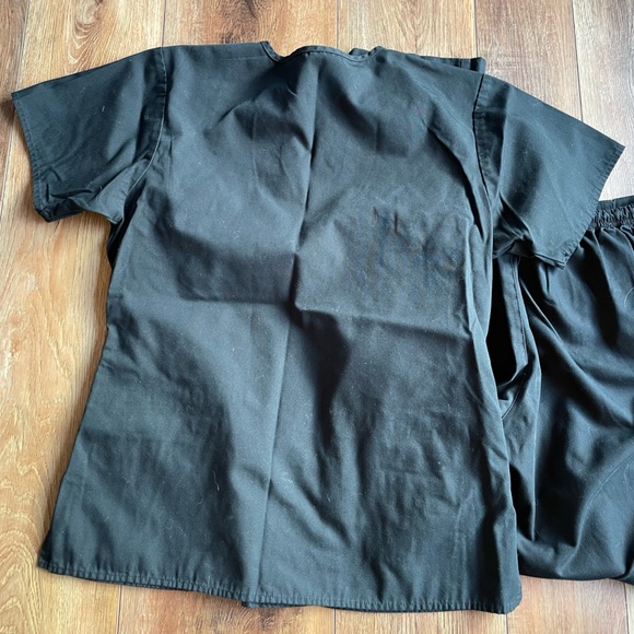 Black size small wink scrub set - Picture 5 of 5